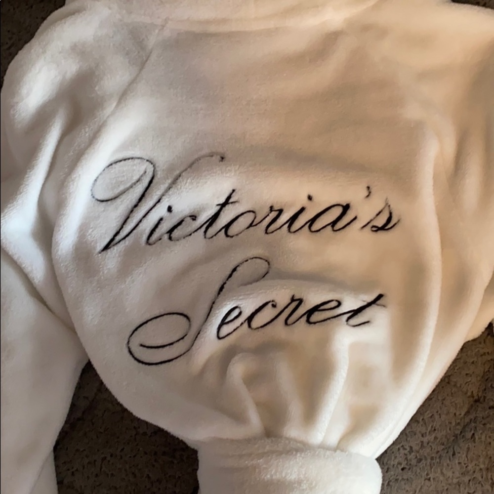 Victoria secret bathrobe